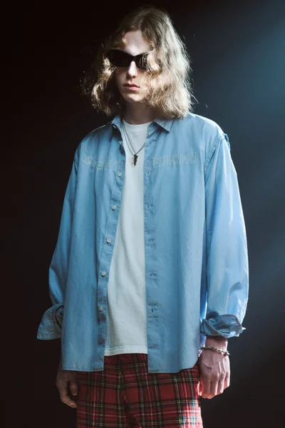 Look 3